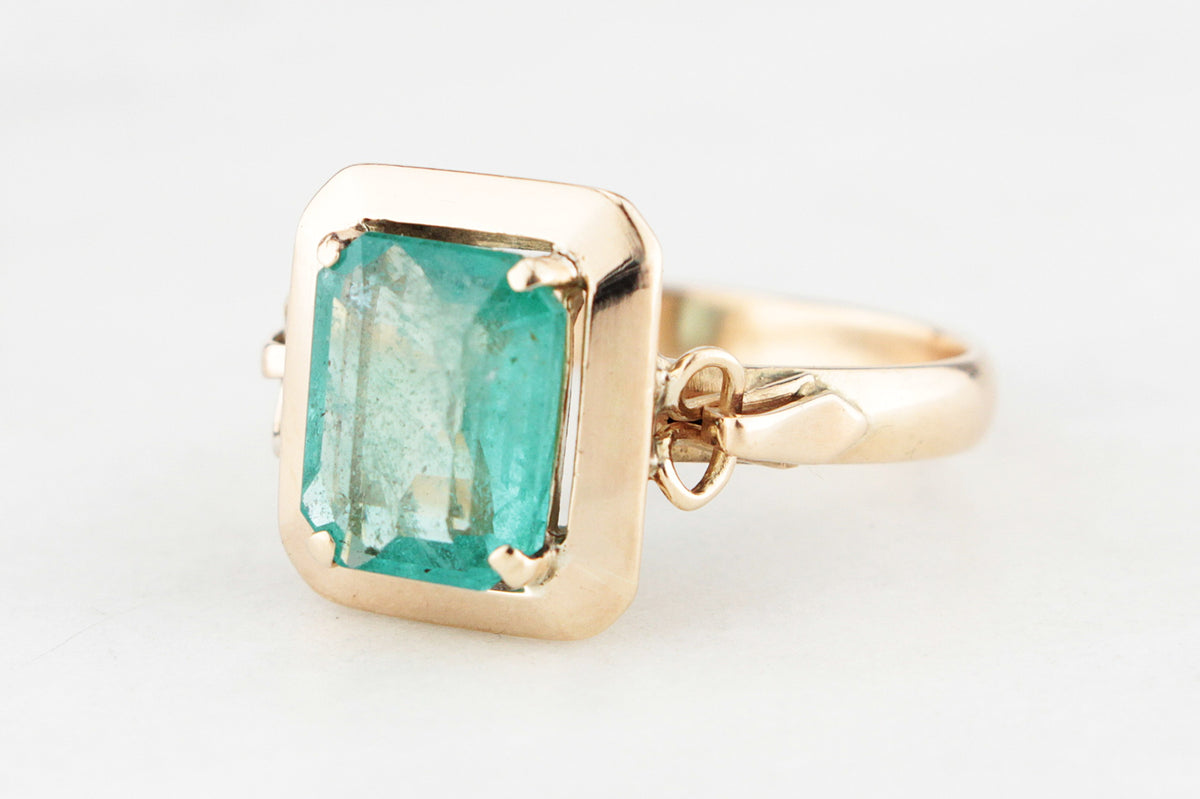 VINTAGE EMERALD RING 18ct GOLD
