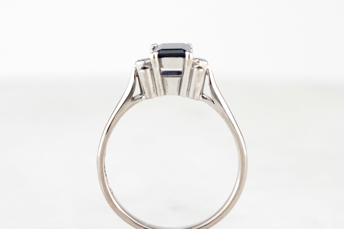 VINTAGE AUSTRALIAN SAPPHIRE &amp; DIAMOND RING 18ct WHITE GOLD