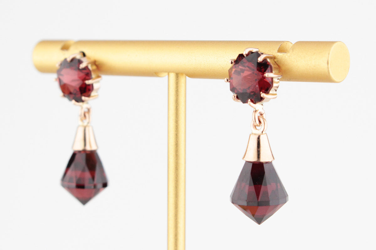 VINTAGE GARNET DROP EARRINGS 9ct GOLD