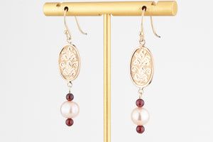 ANTIQUE EDWARDIAN 9/14ct GOLD EARRINGS WITH PINK PEARLS & GARNETS
