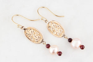 ANTIQUE EDWARDIAN 9/14ct GOLD EARRINGS WITH PINK PEARLS & GARNETS