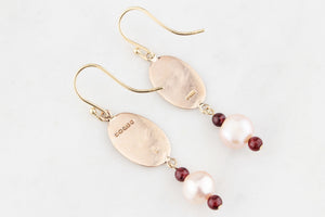 ANTIQUE EDWARDIAN 9/14ct GOLD EARRINGS WITH PINK PEARLS & GARNETS
