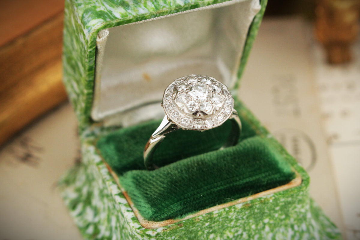 VINTAGE LATE DECO c1930/40’s .65ct DIAMOND RING 18ct WHITE GOLD & PALLADIUM