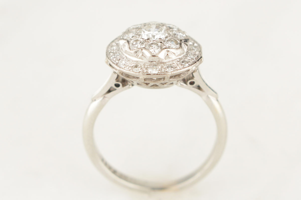 VINTAGE LATE DECO c1930/40’s .65ct DIAMOND RING 18ct WHITE GOLD & PALLADIUM