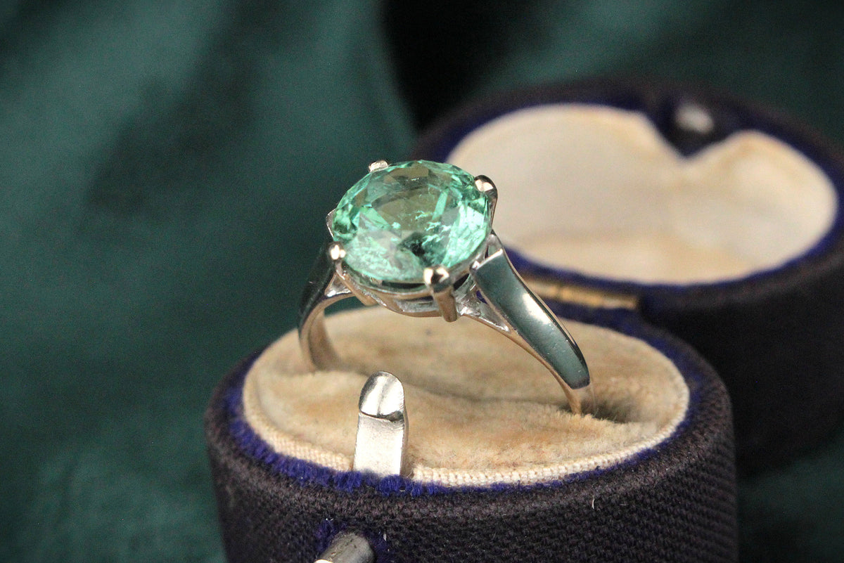 VINTAGE 3ct GREEN TOURMALINE RING IN 14ct GOLD