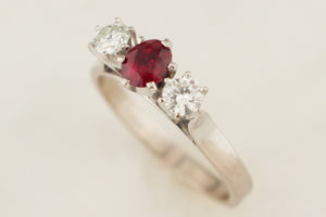 VINTAGE LATE ART DECO c1940 DIAMOND & RUBY RING 18ct WHITE GOLD