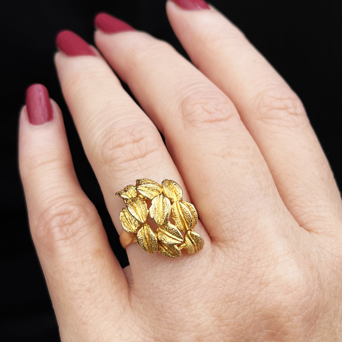 MID-CENTURY ETCHED LEAVES RING 14ct GOLD