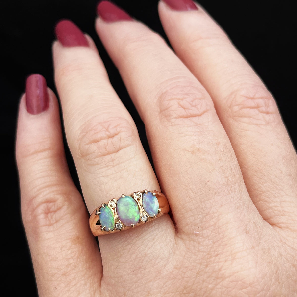 VINTAGE SOLID OPAL &amp; DIAMOND RING 9ct GOLD