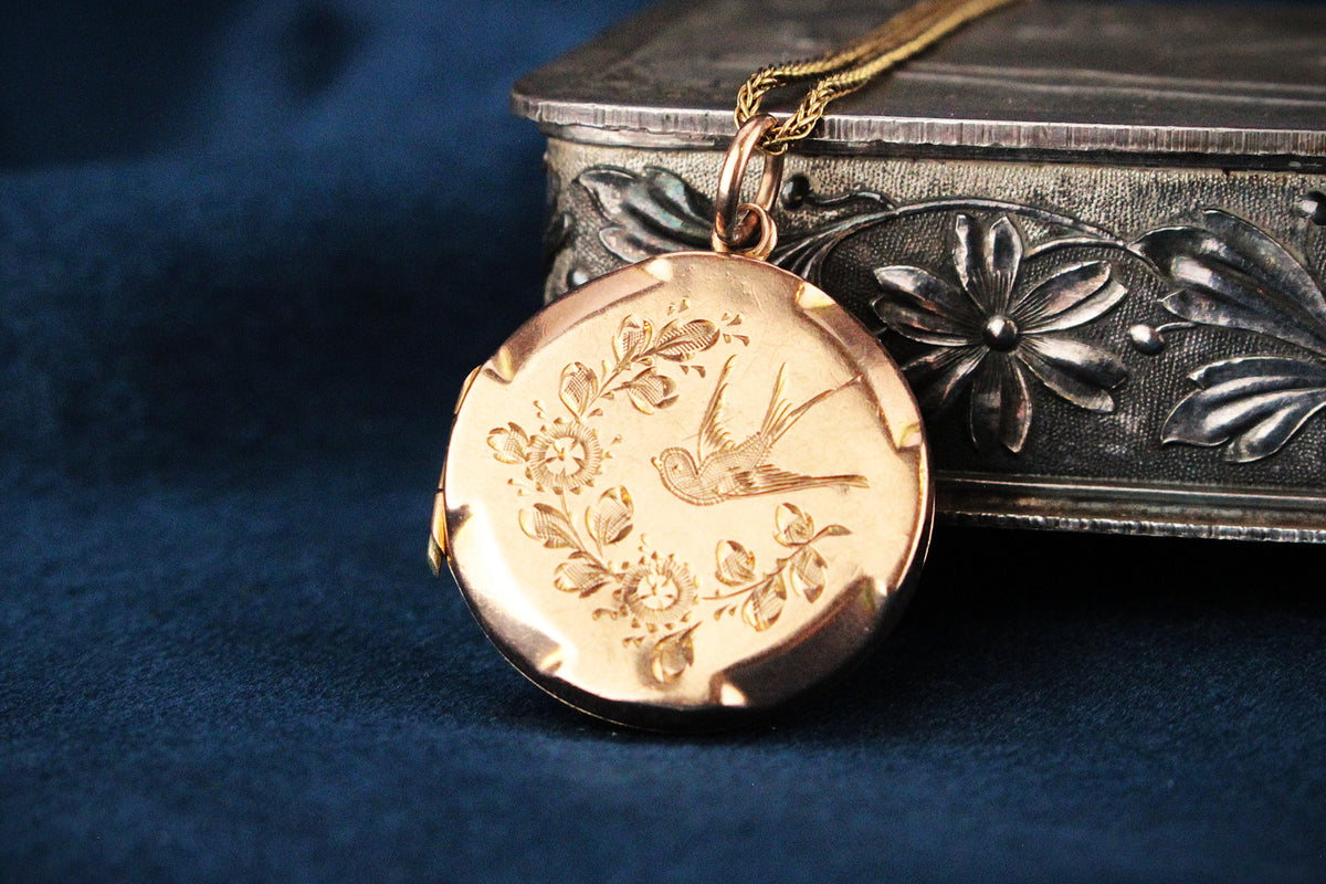 ANTIQUE EDWARDIAN 1910 LOCKET 9ct GOLD