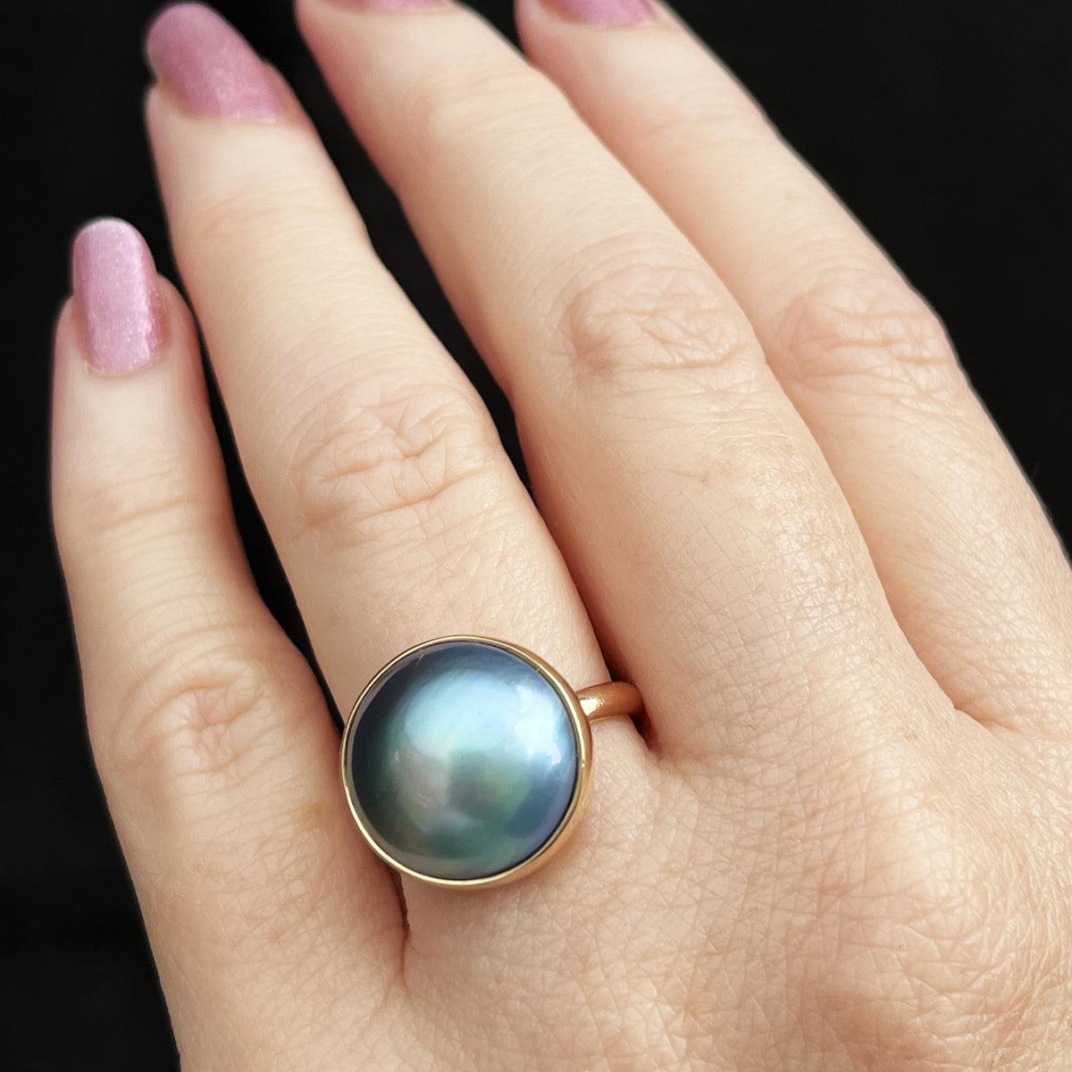 VINTAGE TAHITIAN PEACOCK MABE PEARL RING 9ct GOLD
