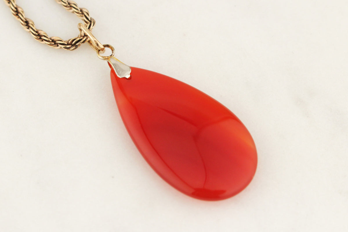 VINTAGE CARNELIAN PENDANT 9ct GOLD