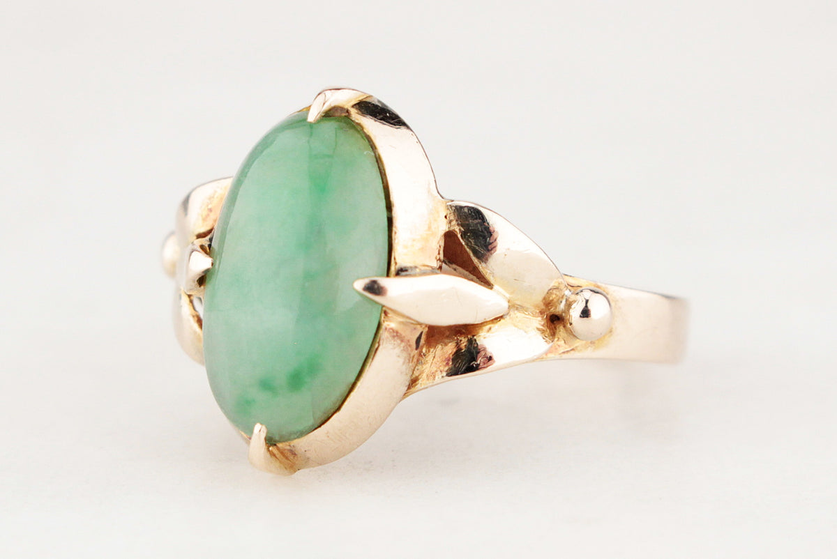 VINTAGE c1940&#39;s JADE RING 14ct GOLD