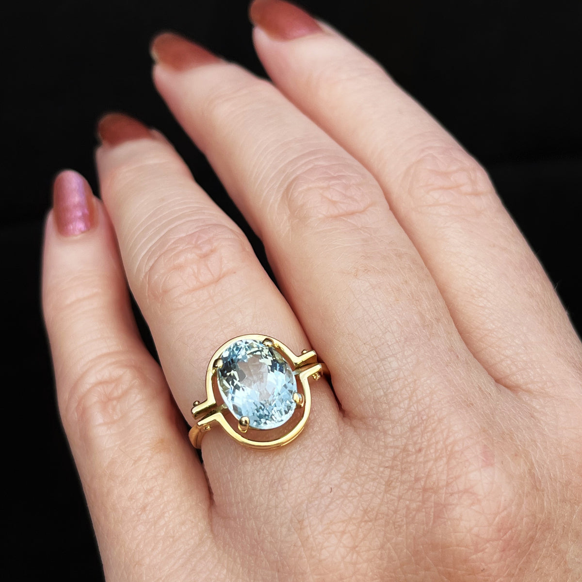 MID-CENTURY 4.1ct AQUAMARINE RING 18ct GOLD