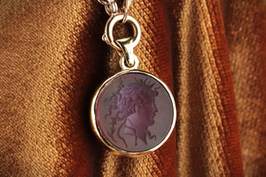 ANTIQUE CARNELIAN MEDUSA INTAGLIO PENDANT 14ct GOLD