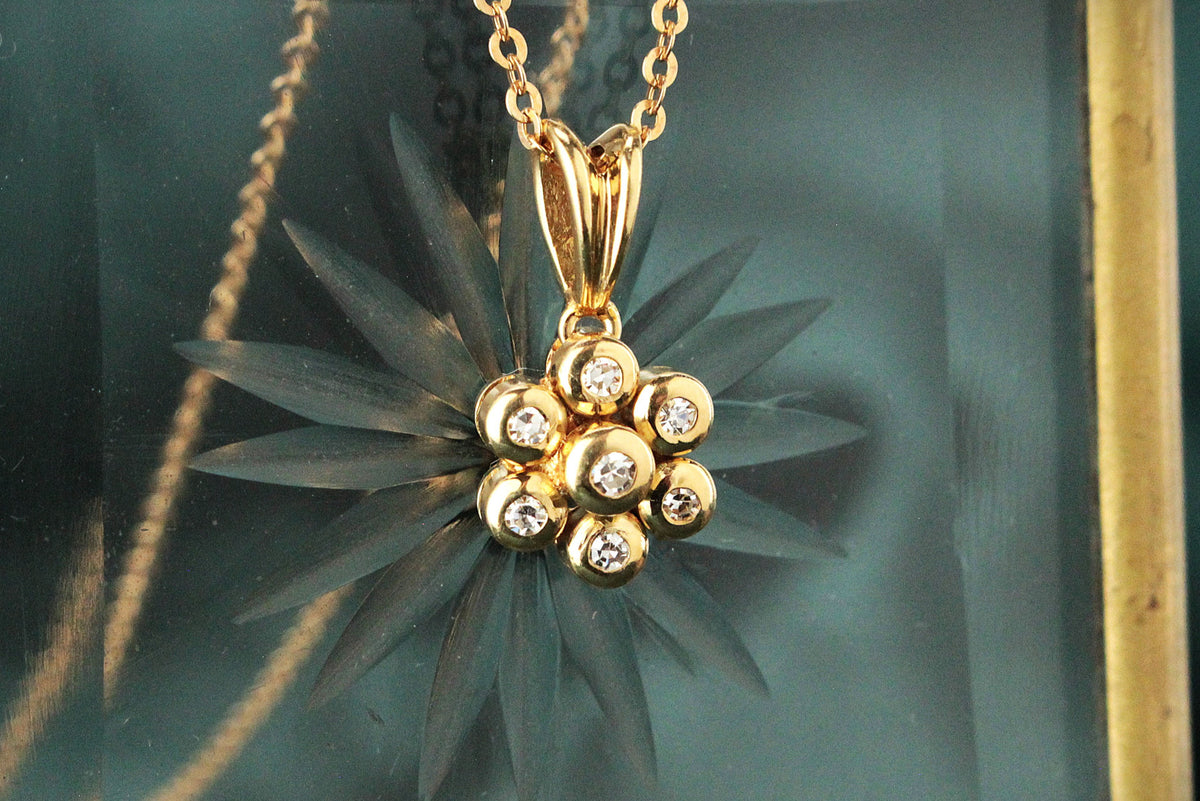 CONTEMPORARY ITALIAN DIAMOND PENDANT WITH CHAIN 18ct GOLD