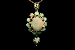 VINTAGE SOLID OPAL & DIAMOND PENDANT 9ct GOLD