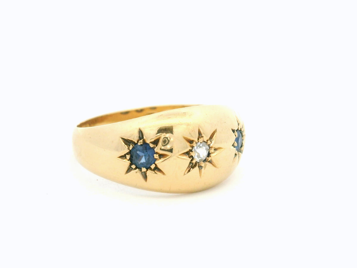 ANTIQUE EDWARDIAN 1912 STAR SET DIAMOND & SAPPHIRE RING 18ct GOLD