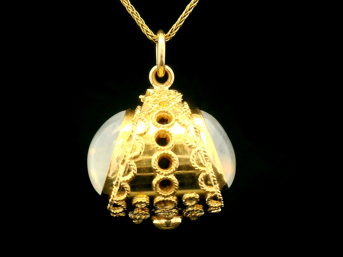 ANTIQUE VICTORIAN MOONSTONE PENDANT 18ct GOLD