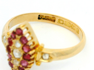 ANTIQUE EDWARDIAN 1901 RUBY & DIAMOND RING 18ct GOLD