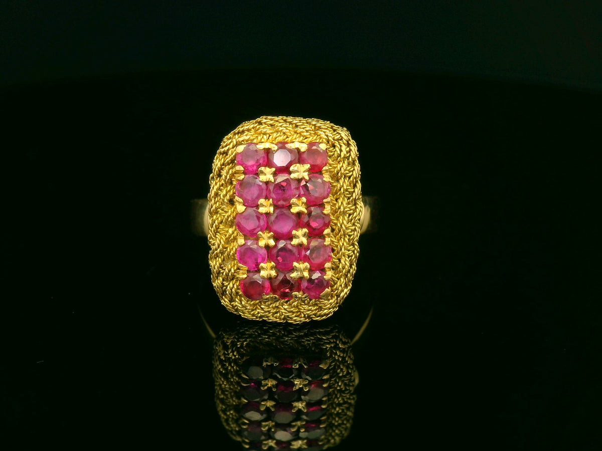 MID-CENTURY RUBY RING 18ct YELLOW GOLD