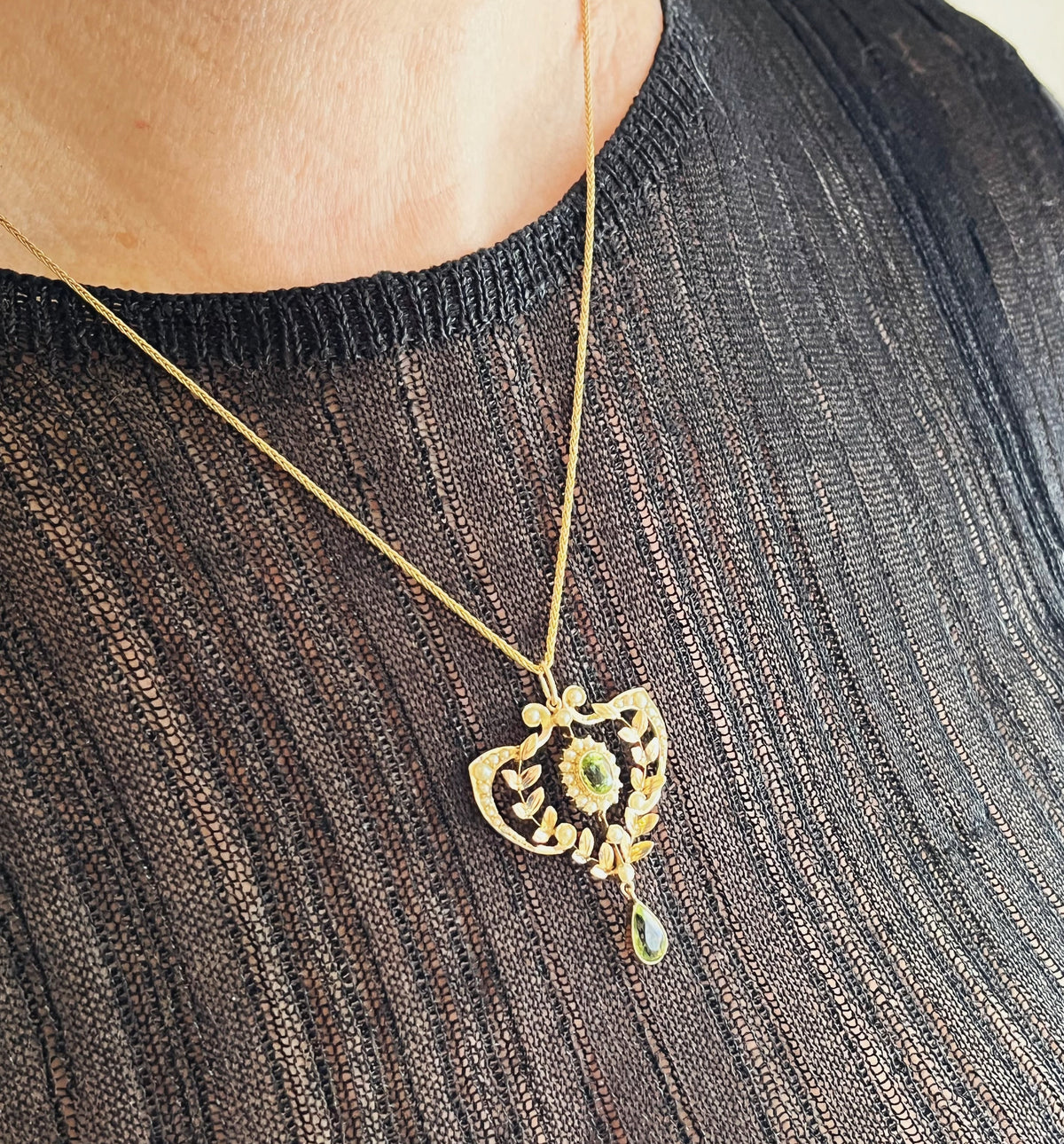 ANTIQUE EDWARDIAN PERIDOT &amp; SEED PEARL PENDANT 9ct GOLD