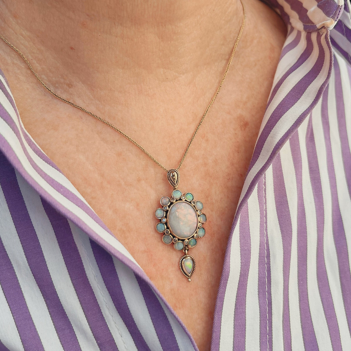 VINTAGE SOLID OPAL &amp; DIAMOND PENDANT 9ct GOLD