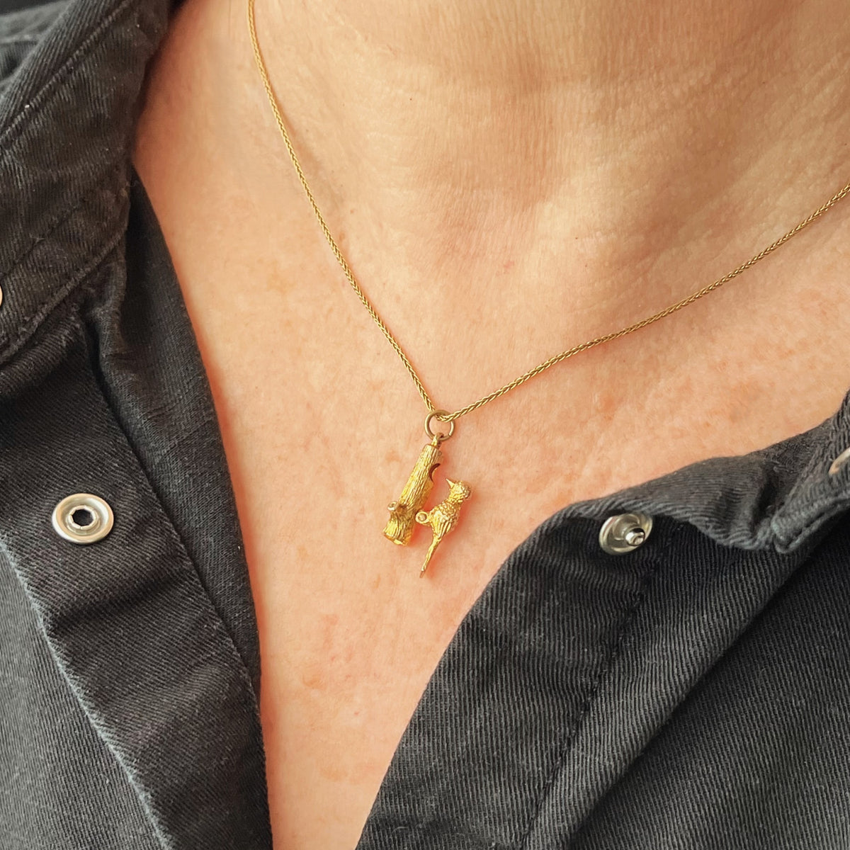 RETRO ARTICULATED WOODPECKER CHARM 9ct GOLD