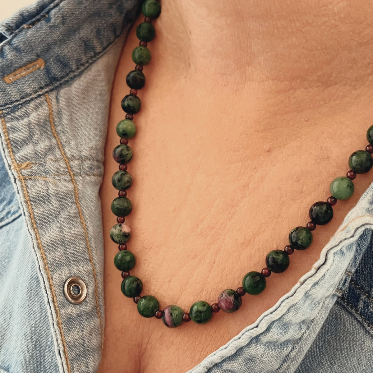 BESPOKE NATURAL ZOISITE &amp; GARNET BEAD NECKLACE 14ct GOLD