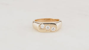 VINTAGE THREE-STONE OLD EUROPEAN DIAMOND SIGNET RING 9ct GOLD