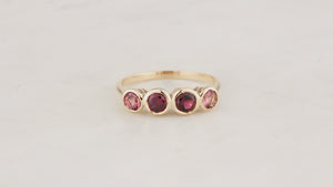 FOUR STONE PINK SAPPHIRE RING 9ct GOLD