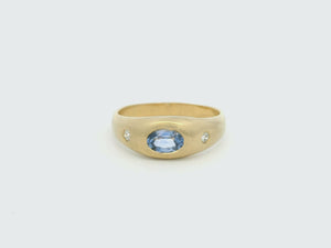 R&V CUSTOM SAPPHIRE & DIAMOND RING 9ct GOLD