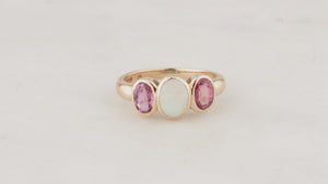 VINTAGE 1995 SOLID OPAL & SPINEL RING 9ct GOLD