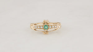 VINTAGE EMERALD & PEARL RING 9ct GOLD