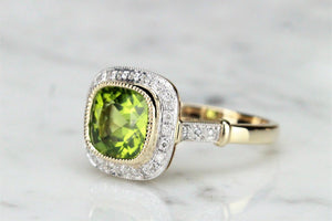 MODERN 4ct PERIDOT AND DIAMOND SQUARE CLUSTER RING ON 9ct YELLOW GOLD