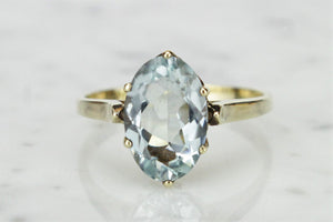 VINTAGE ESTATE AQUAMARINE RING ON 9ct YELLOW GOLD