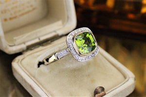 MODERN 4ct PERIDOT AND DIAMOND SQUARE CLUSTER RING ON 9ct YELLOW GOLD