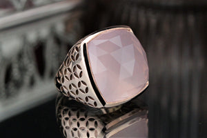 RETRO ESTATE ROSE QUARTZ RING ON 9CT ROSE GOLD