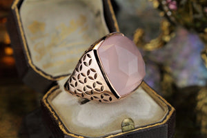 RETRO ESTATE ROSE QUARTZ RING ON 9CT ROSE GOLD