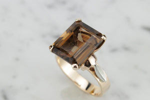 VINTAGE MID CENTURY c1960’s SMOKY QUARTZ COCKTAIL RING ON 9ct YELLOW GOLD