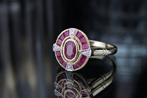 MODERN LATE EDWARDIAN/EARLY ART DECO STYLE .86ct RUBY & DIAMOND RING ON 9ct YELLOW GOLD