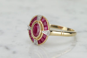 MODERN LATE EDWARDIAN/EARLY ART DECO STYLE .86ct RUBY & DIAMOND RING ON 9ct YELLOW GOLD