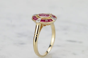 MODERN LATE EDWARDIAN/EARLY ART DECO STYLE .86ct RUBY & DIAMOND RING ON 9ct YELLOW GOLD