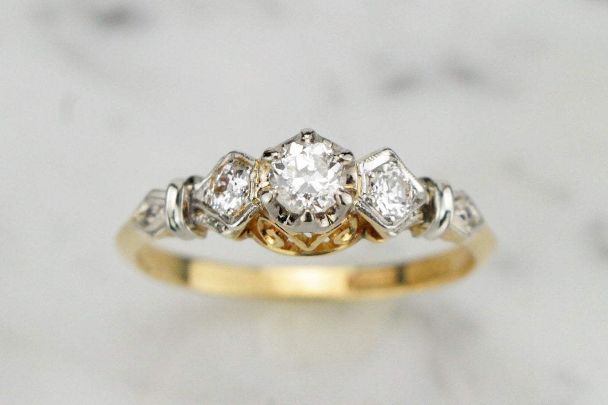 ANTIQUE EDWARDIAN c1910 DIAMOND TRILOGY RING ON 18ct YELLOW GOLD AND PLATINUM