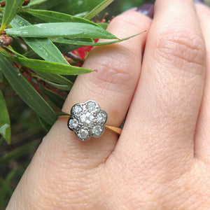 ANTIQUE EDWARDIAN/EARLY ART DECO c1910-20 DIAMOND DAISY RING ON 18ct YELLOW AND PLATINUM