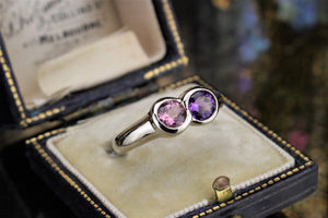 MODERN CONTEMPORARY TOURMALINE & AMETHYST RING ON 9ct WHITE GOLD