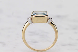 MODERN 3.6ct TOPAZ & DIAMOND RING ON 9ct YELLOW GOLD