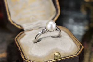 ORIGINAL ART DECO c1930 PEARL & DIAMOND RING ON 18ct WHITE GOLD