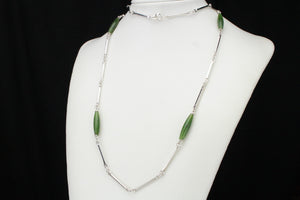 VINTAGE ESTATE c1970’s STERLING SILVER & JADE NECKLACE