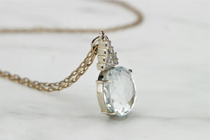 VINTAGE ESTATE BLUE TOPAZ & DIAMOND PENDANT ON 9ct WHITE GOLD