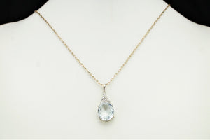 VINTAGE ESTATE BLUE TOPAZ & DIAMOND PENDANT ON 9ct WHITE GOLD